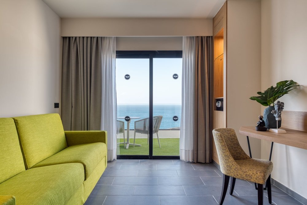 Фото Occidental Roca Negra