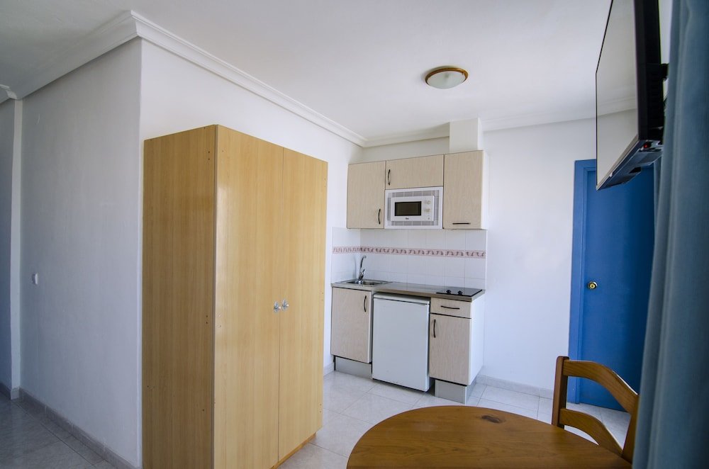 Фото Apartamentos Vibra Caleta - Adults Only