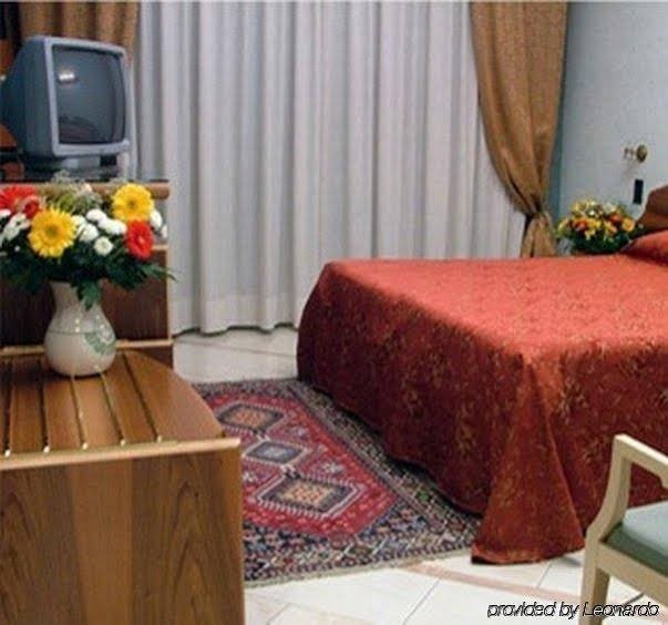 Фото Hotel Sunflower