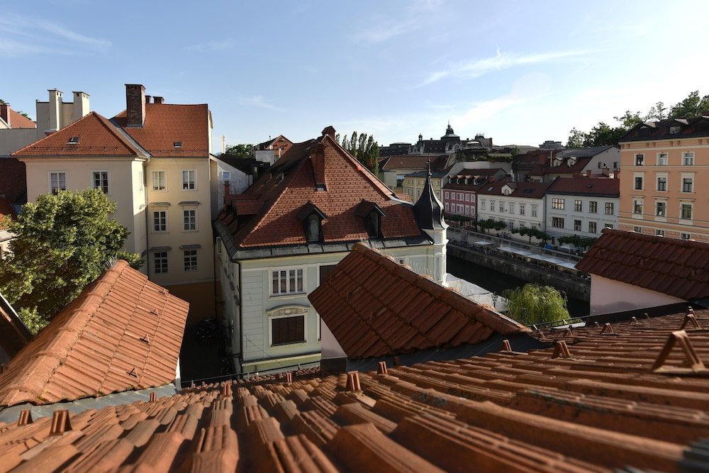 Фото Tromostovje apartments