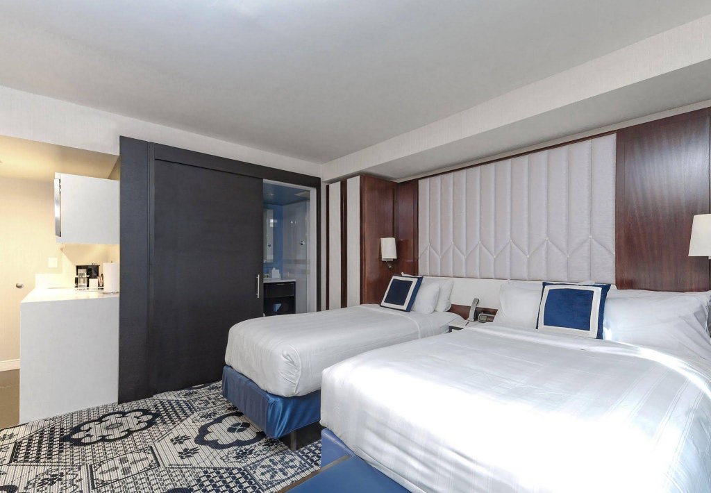 Фото Residence Inn New York Manhattan/Central Park