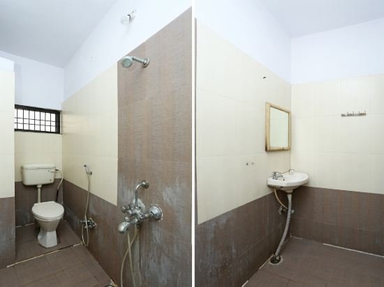 Фото Oyo 14711 Hotel Natraj