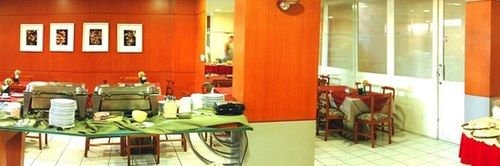 Фото Oyo Real Palace Hotel, Teresina