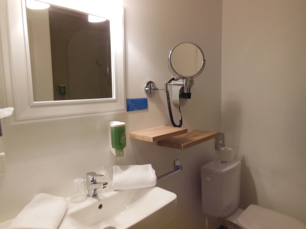 Фото Hotel de la Bourse, Sure Hotel Collection by Best Western