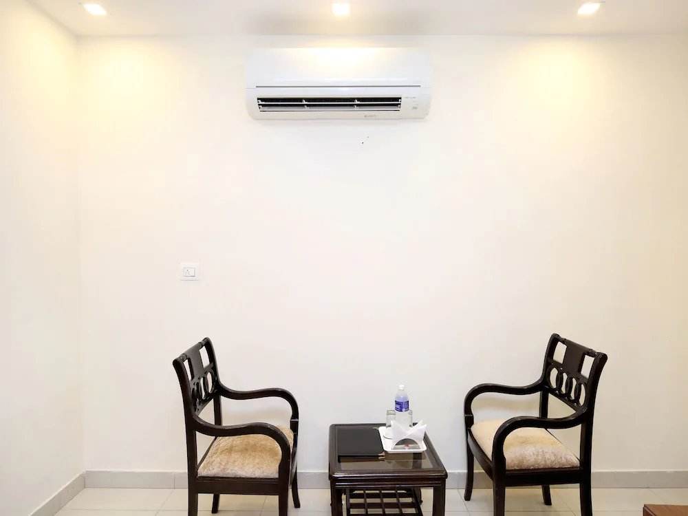 Фото Hotel Shagun