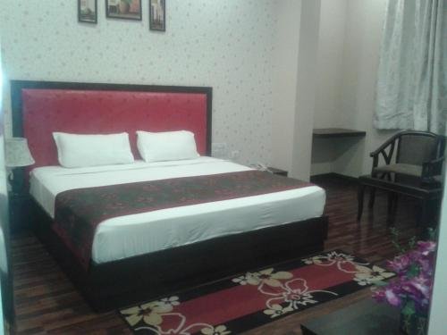 Фото Hotel Krishnam