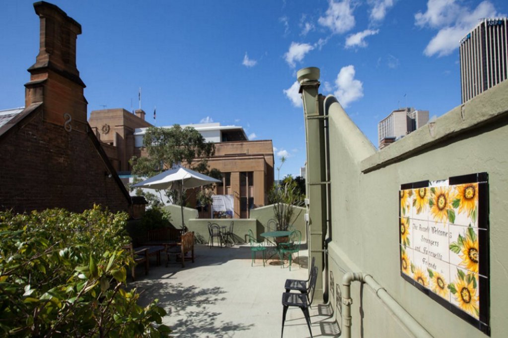 Фото The Russell Boutique Hotel