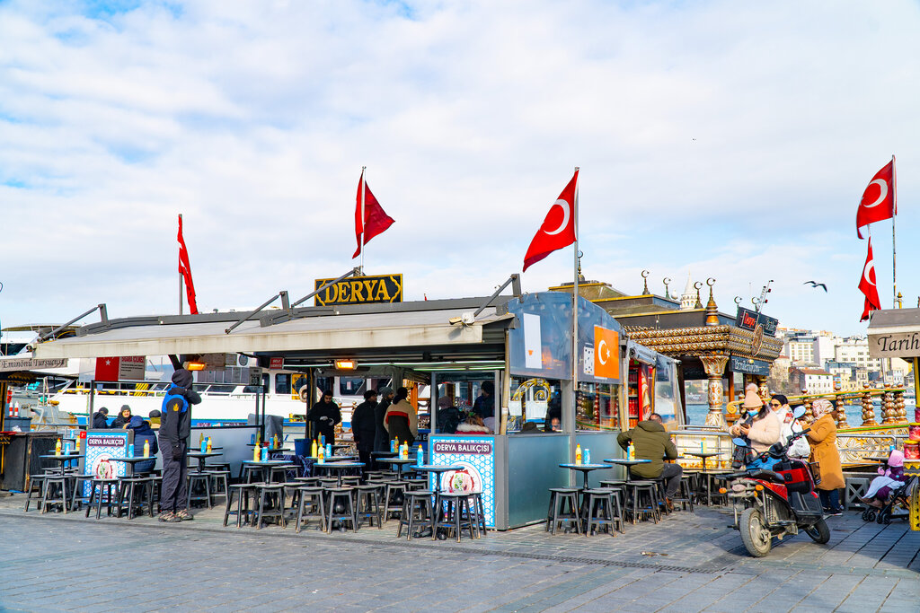 Fish and seafood Historical Eminonu Derya Fish Restaurant 1945, Istanbul, photo