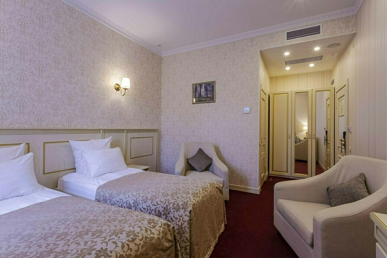 Фото Golden Plaza