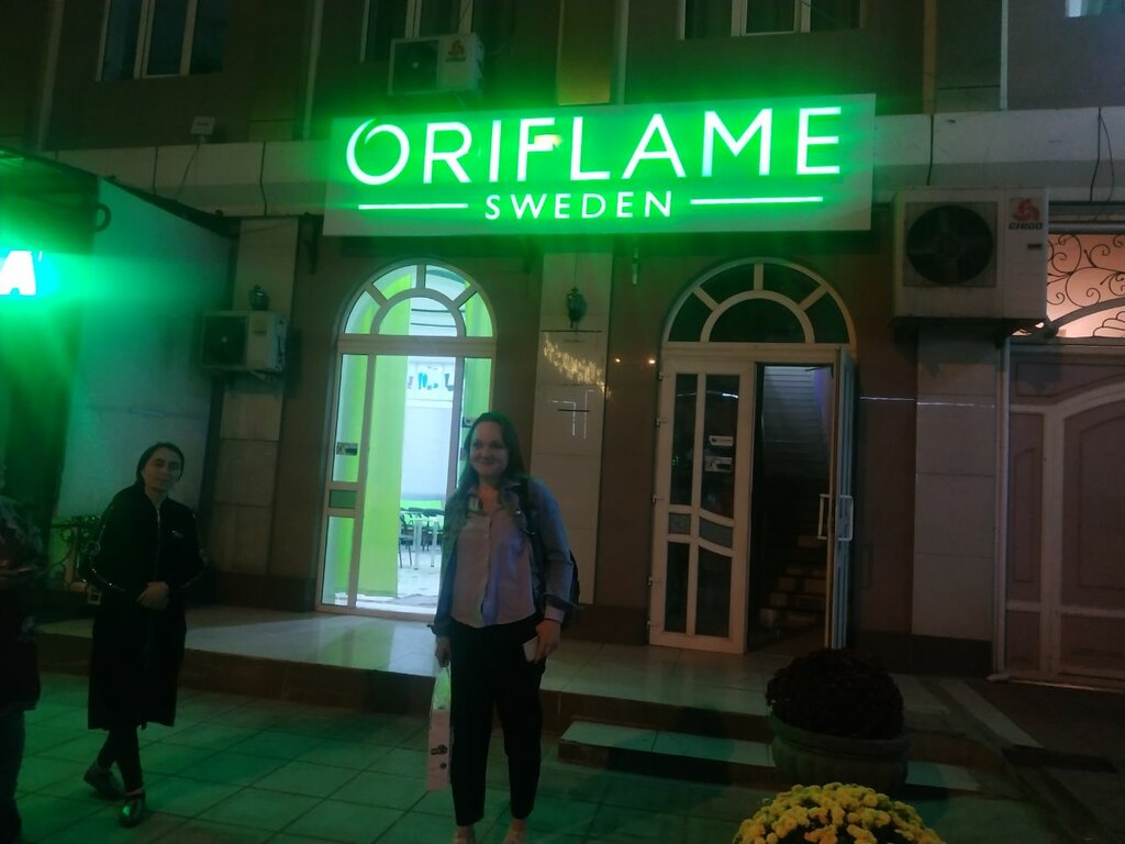 Perfume and cosmetic company Oriflame, Andijan, photo