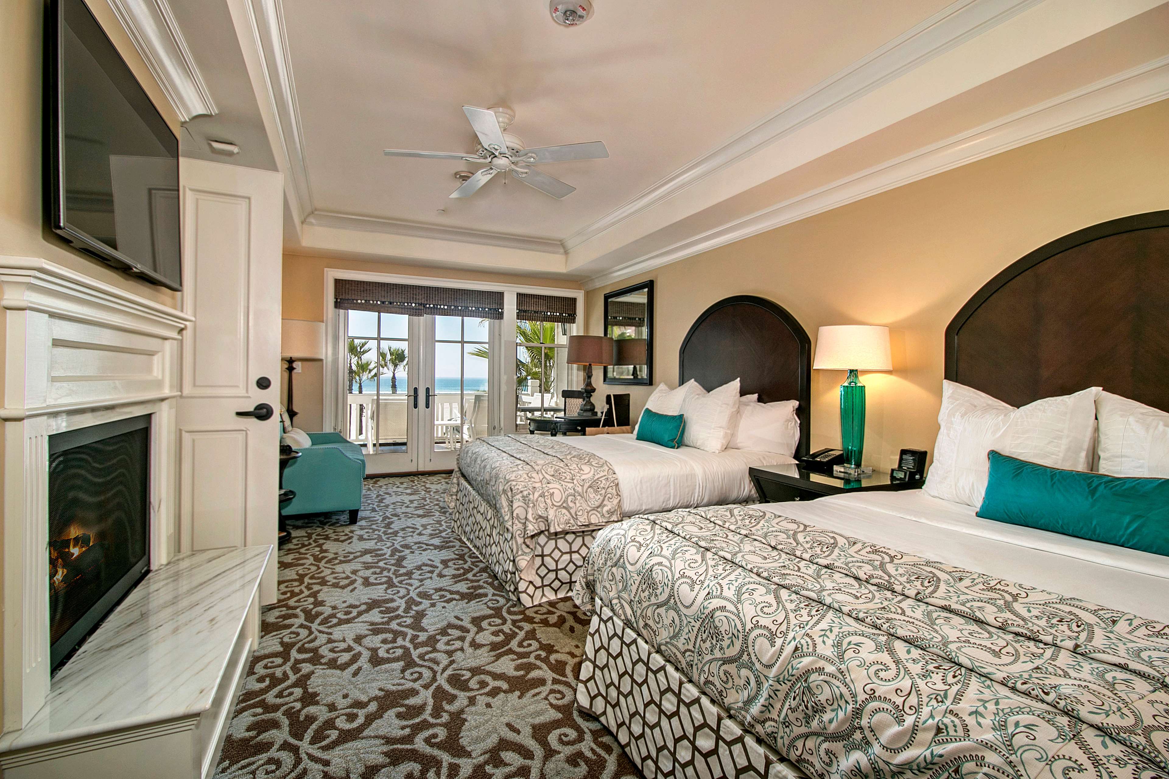 Фото Beach Village at The Del, Curio Collection by Hilton