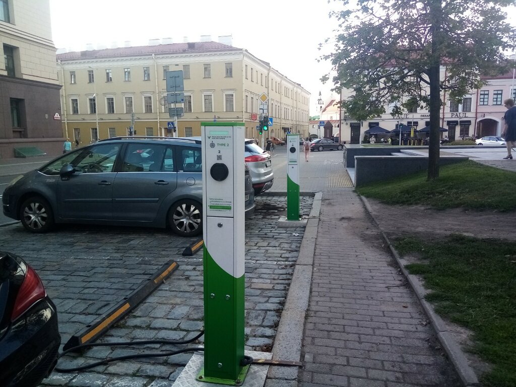 Станция зарядки электромобилей Зарядная станция, Минск, фото