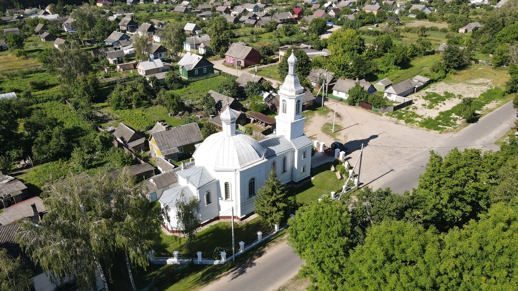 Orthodox church Church of Saints Cyril and Methodius in Pahost Zaharodzki, Brest District, photo