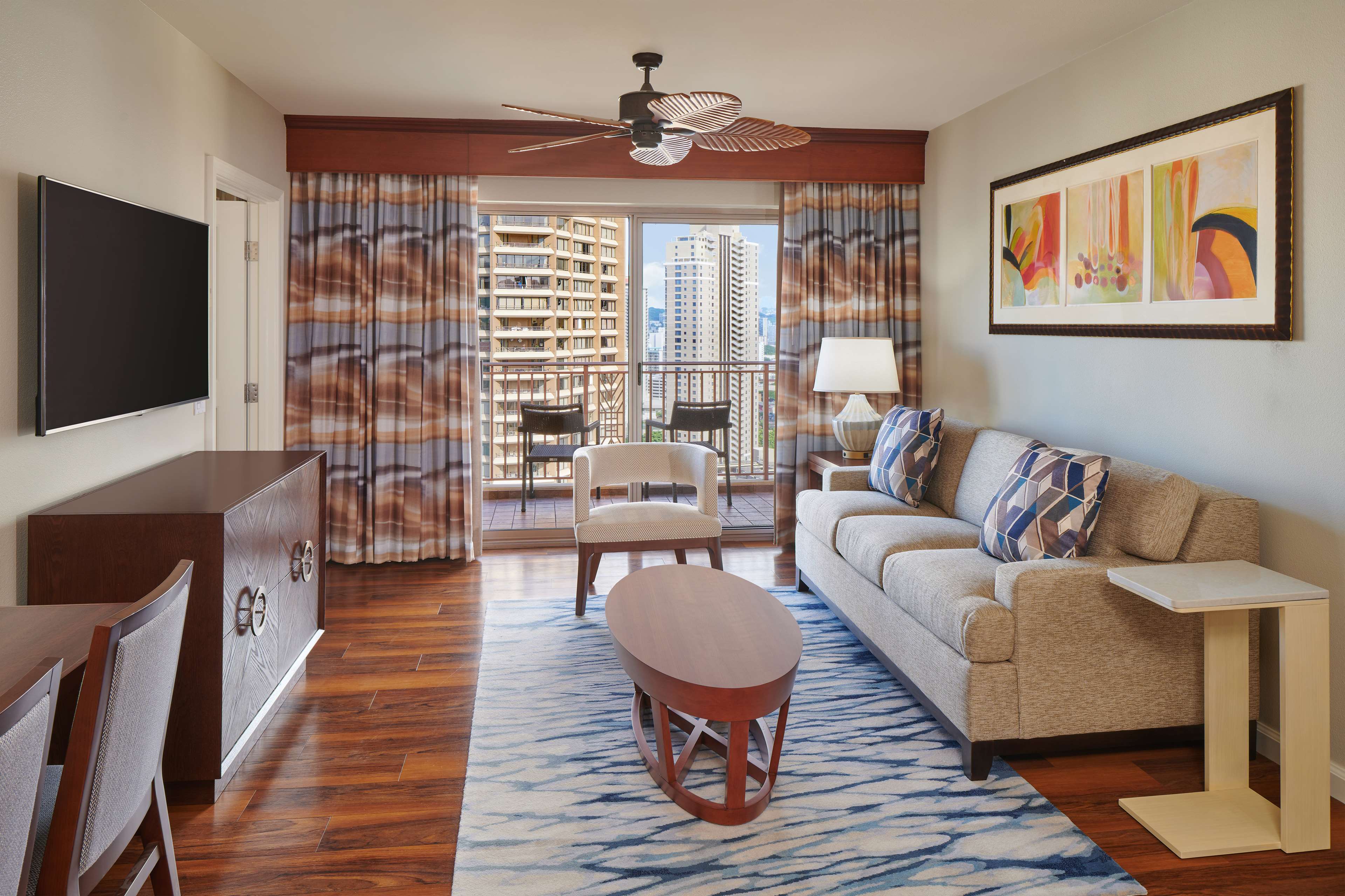 Фото Hilton Grand Vacations Club at Hilton Hawaiian Village