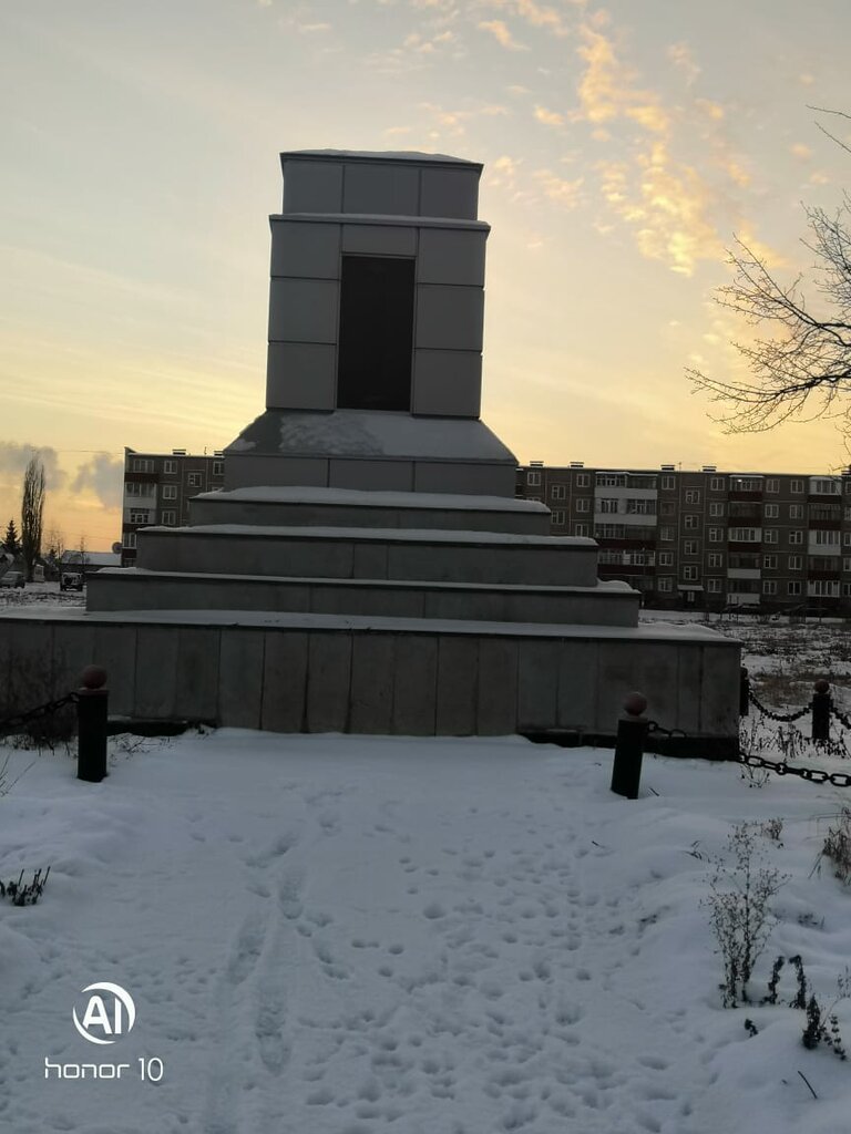 Monument, memorial Обелиск воинам, умершим от ран в госпиталях 1941-1945 гг., Ishimbay, photo