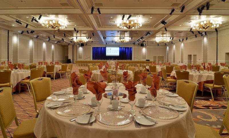 Фото Treasure Island - Ti Hotel & Casino, a Radisson Hotel