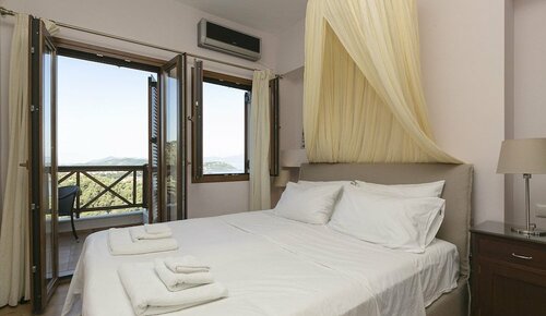 Гостиница Villa Kallisto, 2br, 2bth Villa With Private Pool And Stunning Sea Views