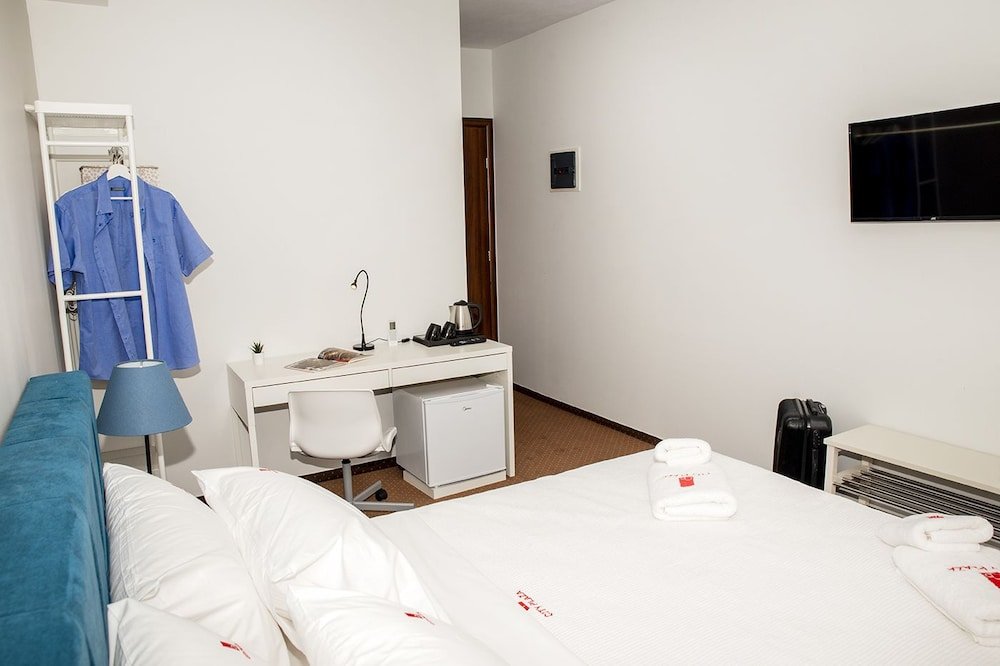 Фото City Plaza Apartments & Rooms