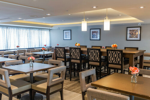 Гостиница Staybridge Suites Toronto - Vaughan South, an Ihg Hotel