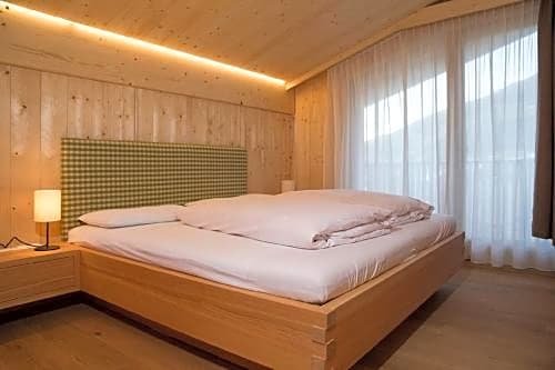 Фото Hotel Schoenblick