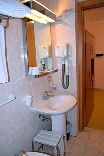 Фото Hotel Urbis