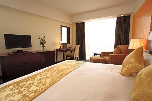 Фото Argyle International Airport Hotel Shanghai