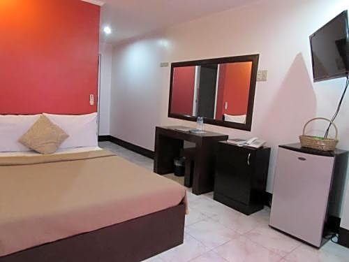 Фото Oyster Plaza Hotel