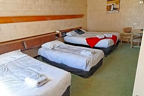 Фото Plainsman Motel