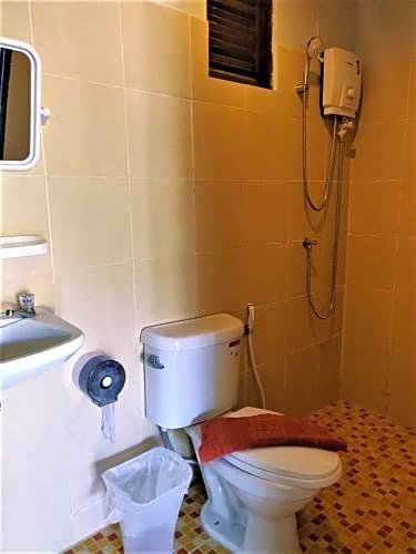 Фото Uphill Cottage