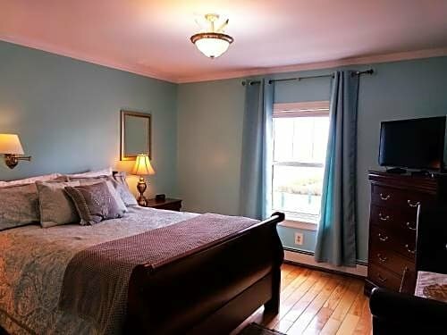 Hotel Inn on The Harbour, Charlottetown, photo