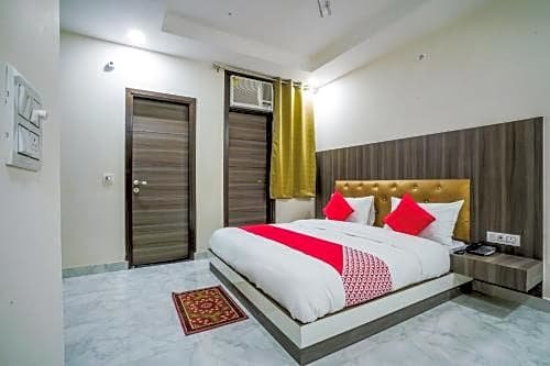 Фото Oyo 23299 Hotel Royal Orbit