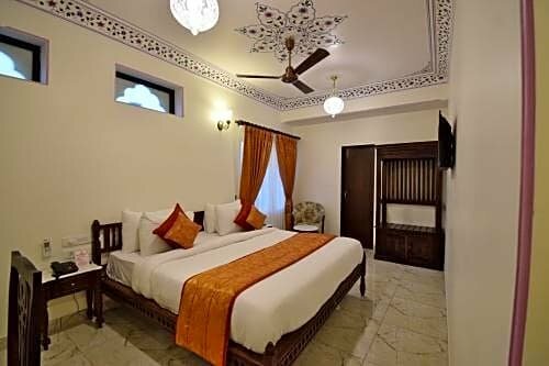 Гостиница Umaid Residency - A Regal Heritage Home