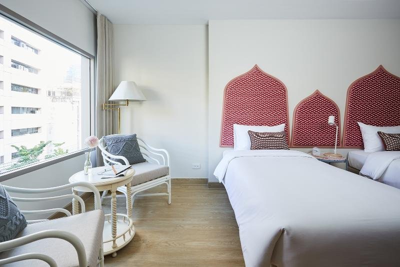 Фото Отель 56 Surawong Hotel Bangkok