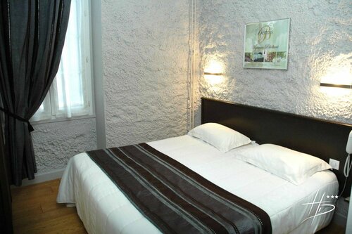 Гостиница Logis Hostellerie des Ducs в Марманде