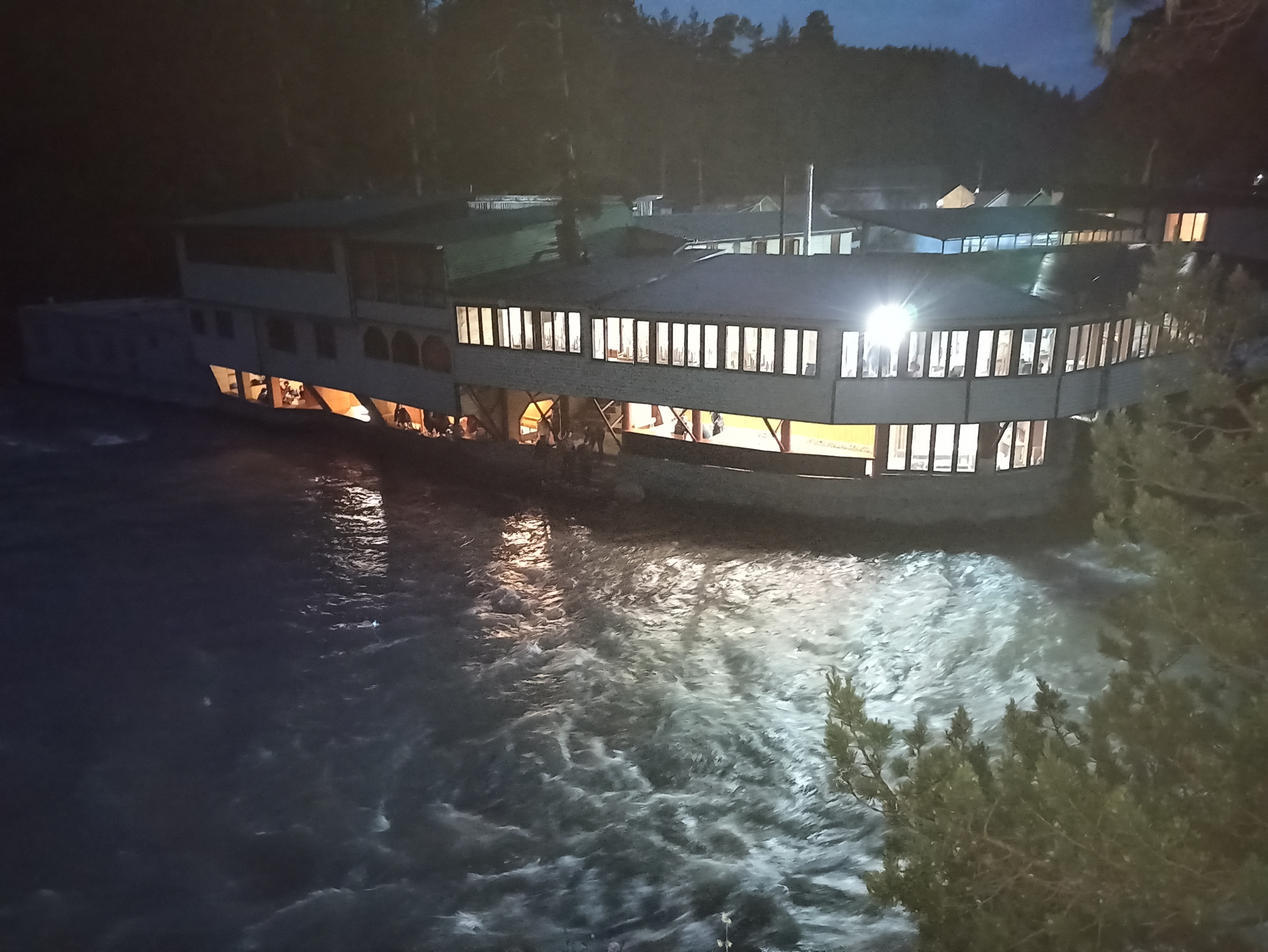 Фото Речной бриз