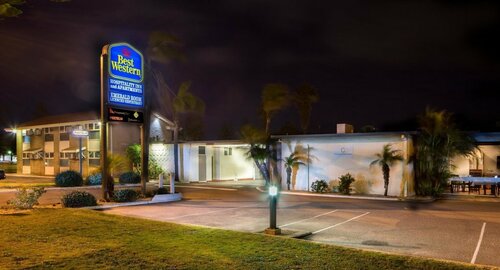 Внешний вид отеля Hospitality Geraldton SureStay Collection by Best Western в Джералдтоне, фото 2