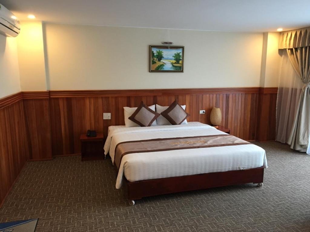 Фото Vinh Plaza Hotel