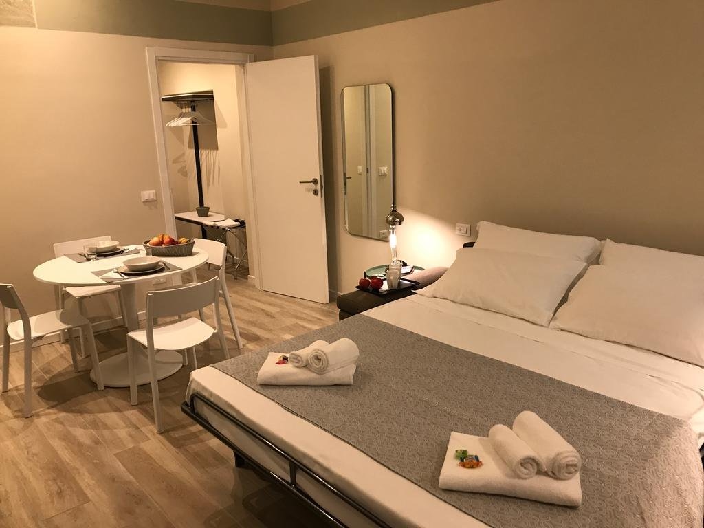 Фото Honey Rooms Ferrara
