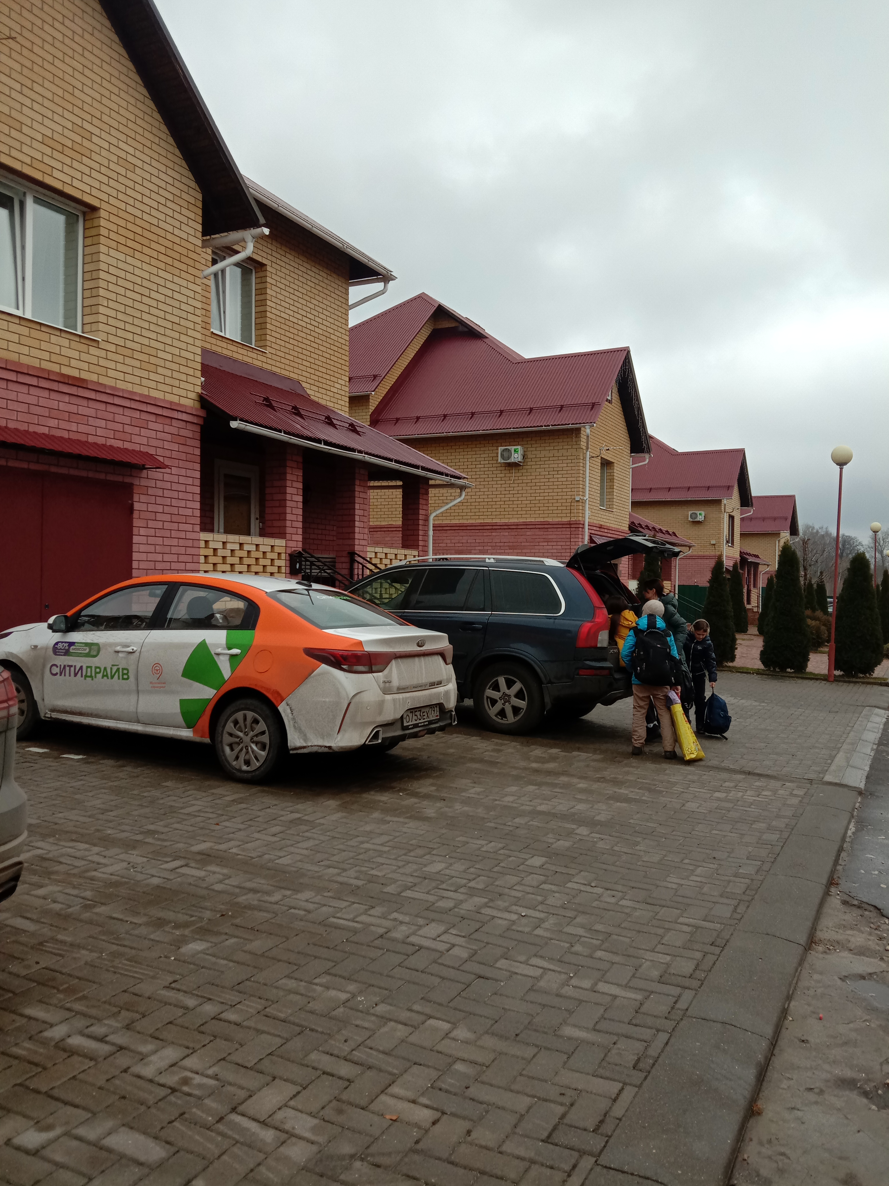 Фото Династия