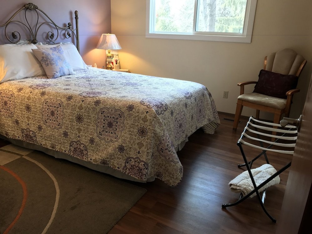 Фото Wild Rose Bed & Breakfast