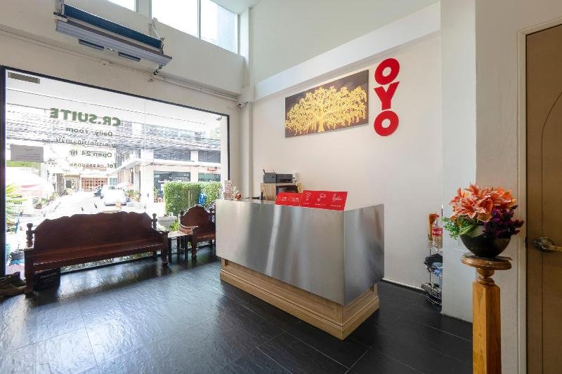 Фото Oyo 982 Charurat Suite