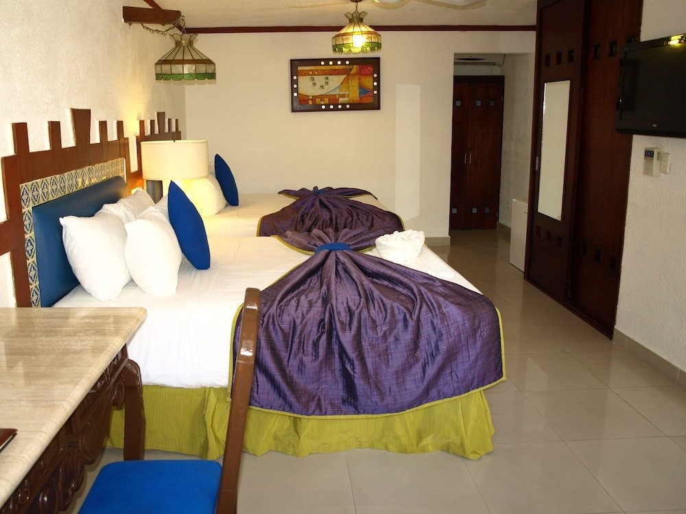 Фото Hotel Las Golondrinas