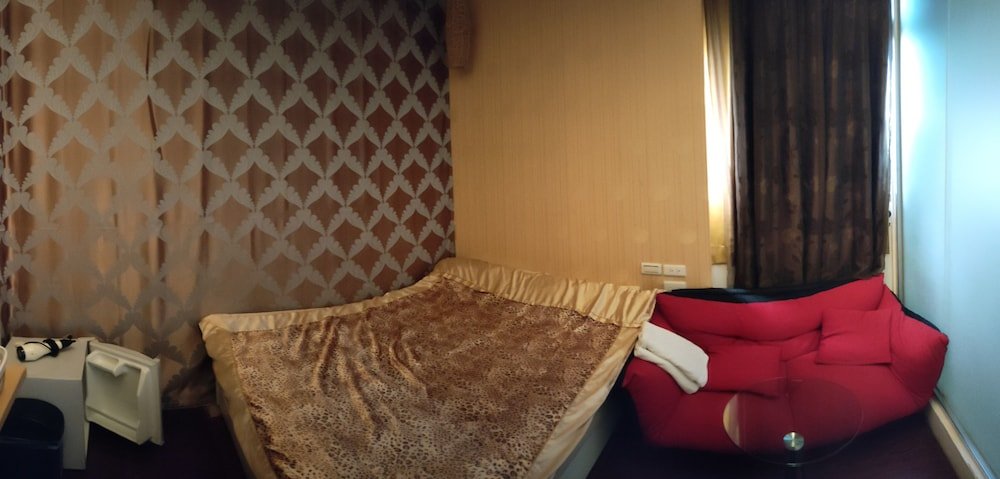 Фото Come and Play Guesthouse