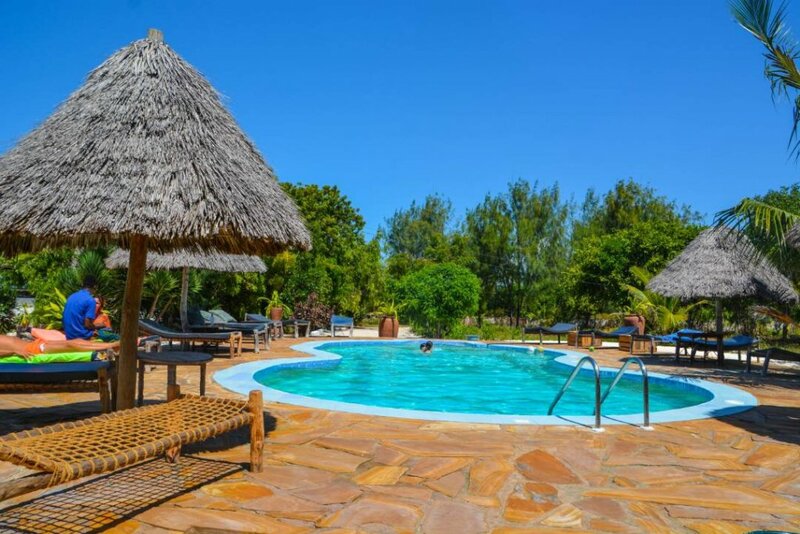 Гостиница Mbuyuni Beach Village