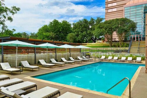 Гостиница Sheraton Austin Hotel at the Capitol в Остине