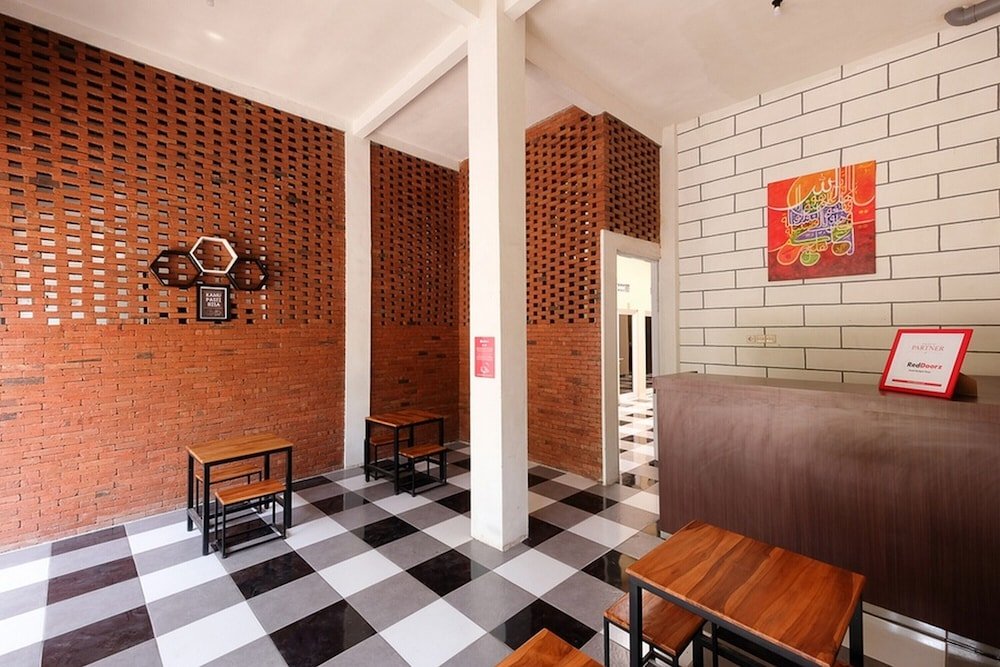 Фото RedDoorz Syariah @ Selomangleng Kediri