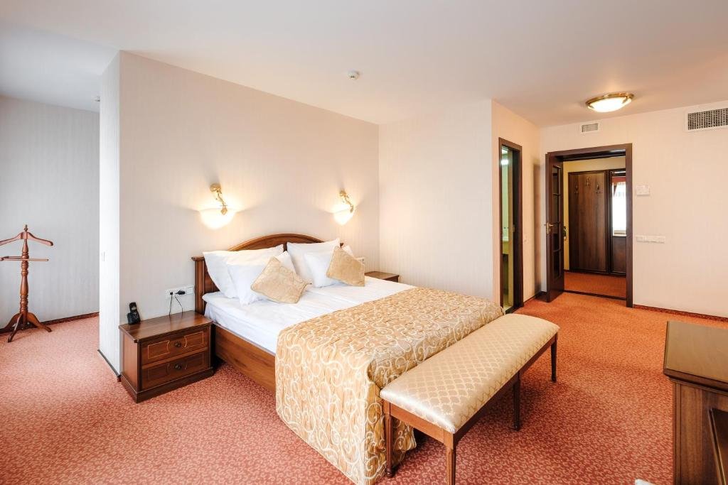 Фото Смольнинская