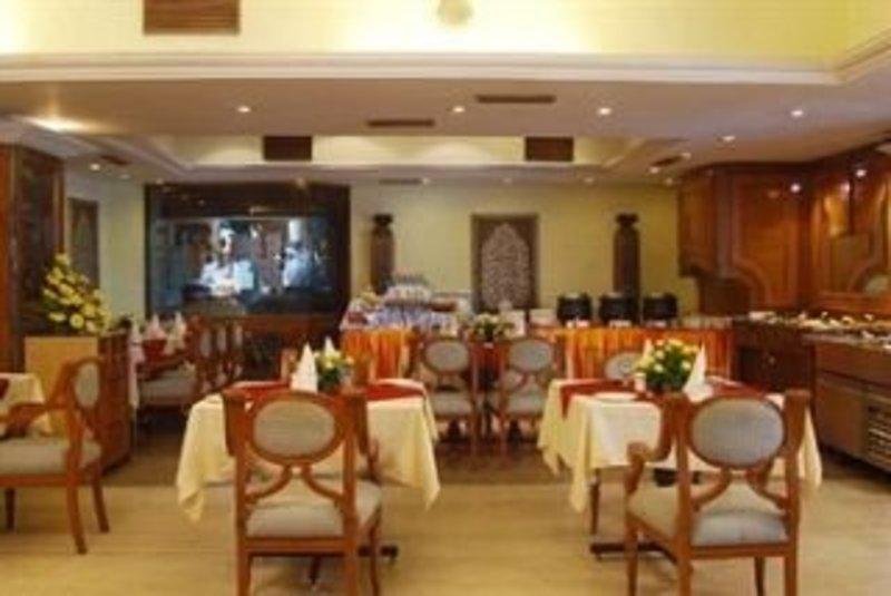 Фото Lords Plaza, Surat