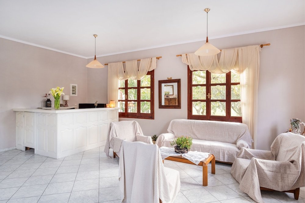 Фото Theodora Inn