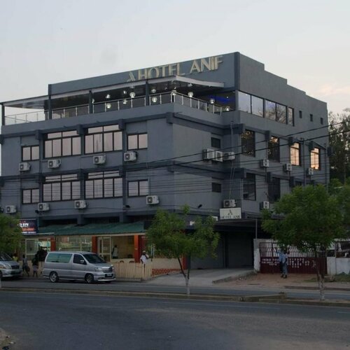 Гостиница Hotel Anif в Тете